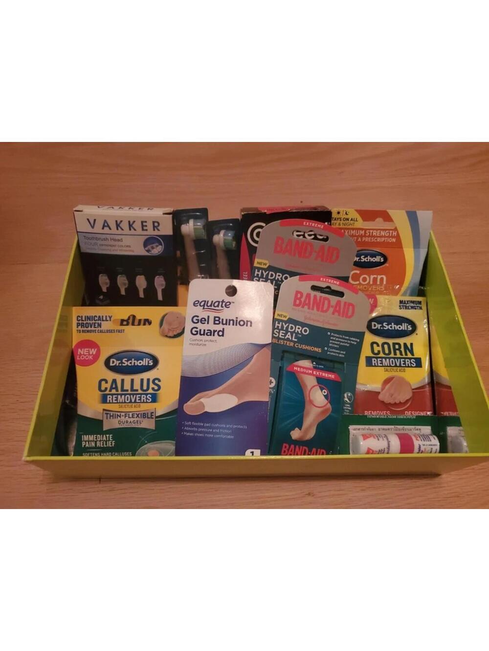 Box of new miscellaneous items